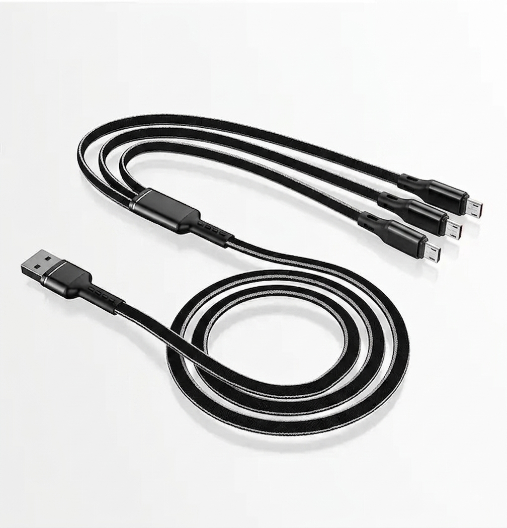 Черен плетен 3 в 1 USB кабел за зареждане на до 3 батерии за дрон, разгънат