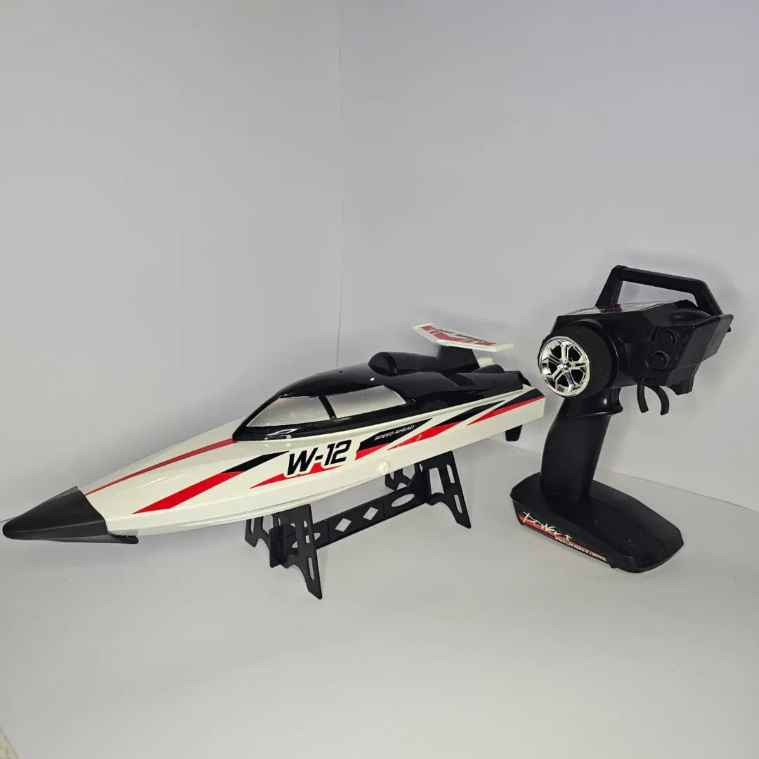 Fischscale Wave Rider Високоскоростна RC лодка The Wave Chaser&The Wave rider 35km/h – MyDrone.bg